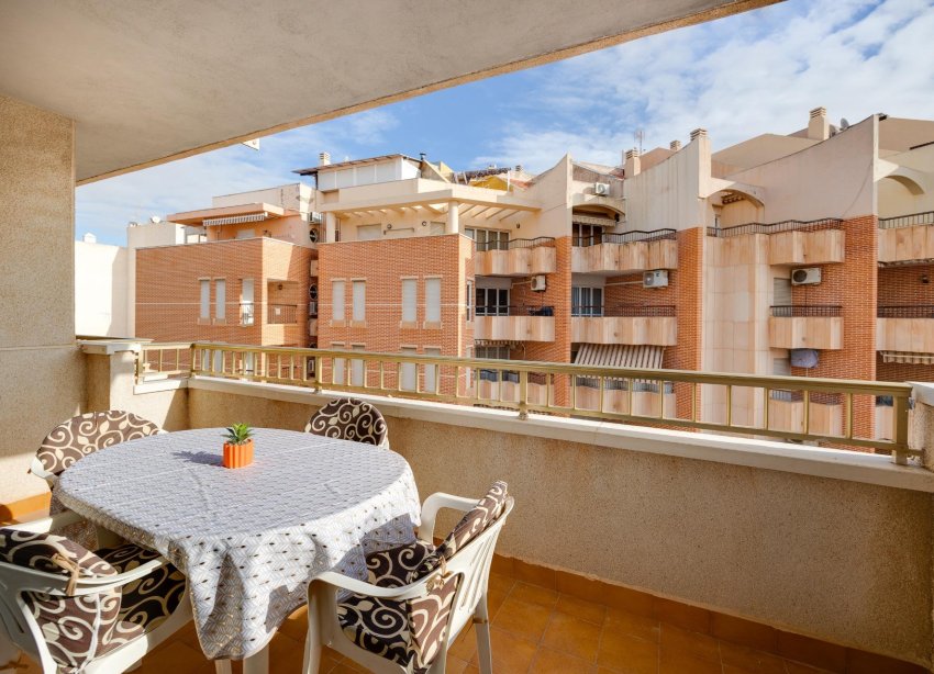 Resale - Apartment - Torrevieja - Playa del cura
