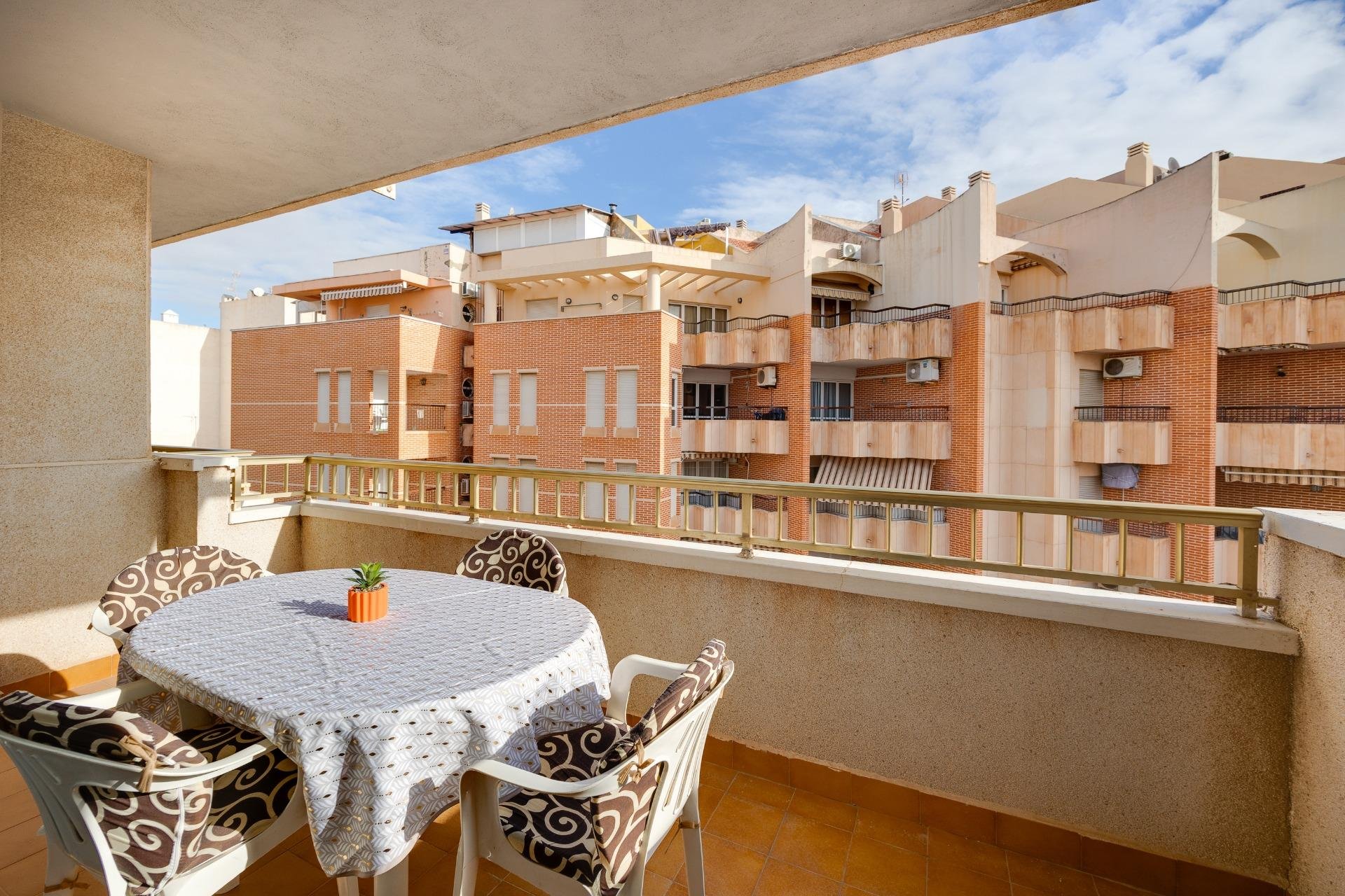Resale - Apartment - Torrevieja - Playa del cura