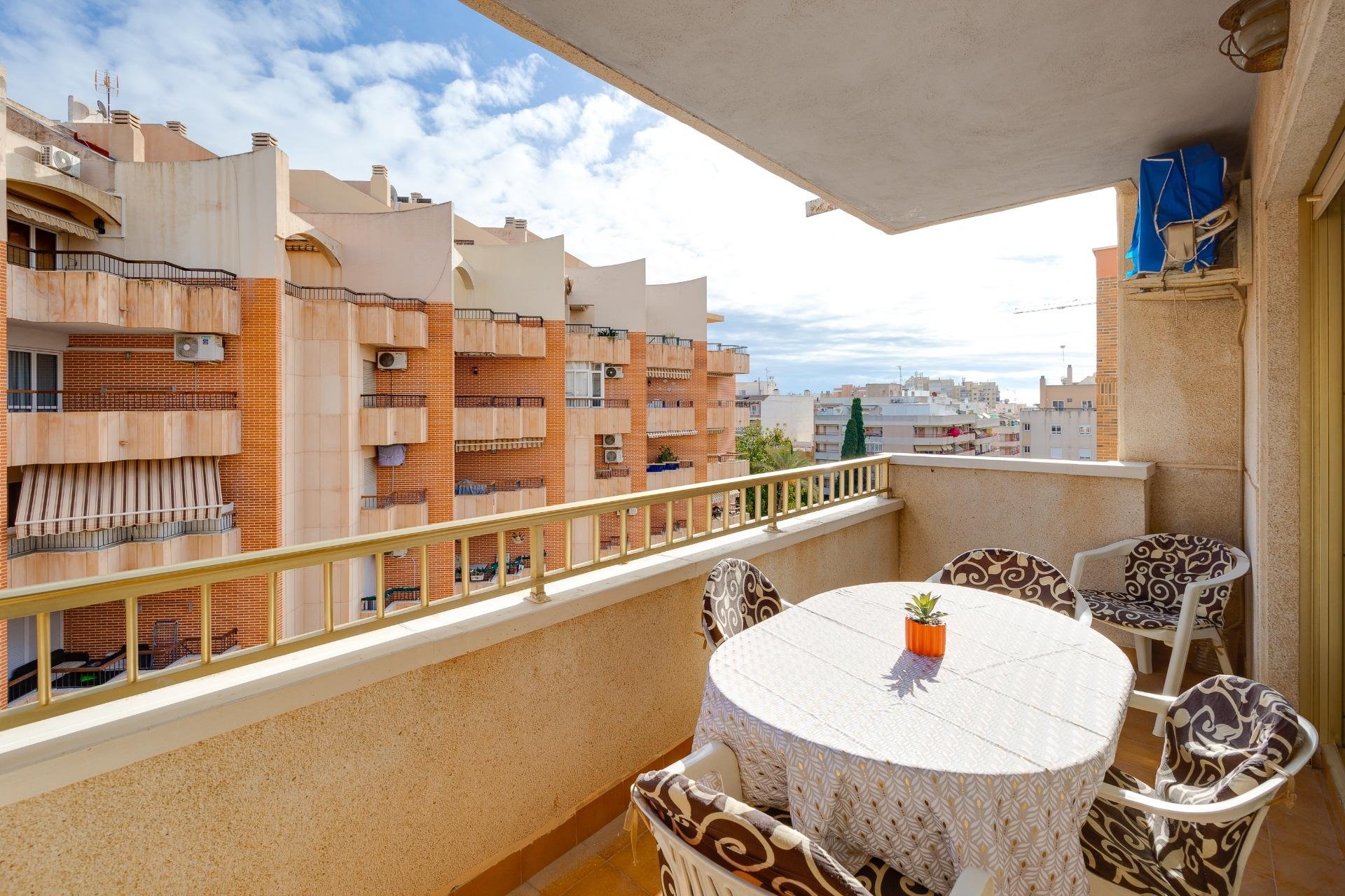 Resale - Apartment - Torrevieja - Playa del cura