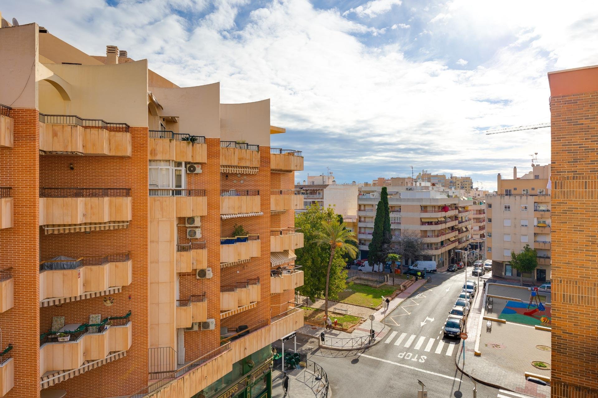 Resale - Apartment - Torrevieja - Playa del cura