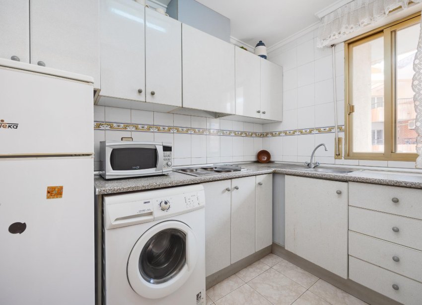 Resale - Apartment - Torrevieja - Playa del cura