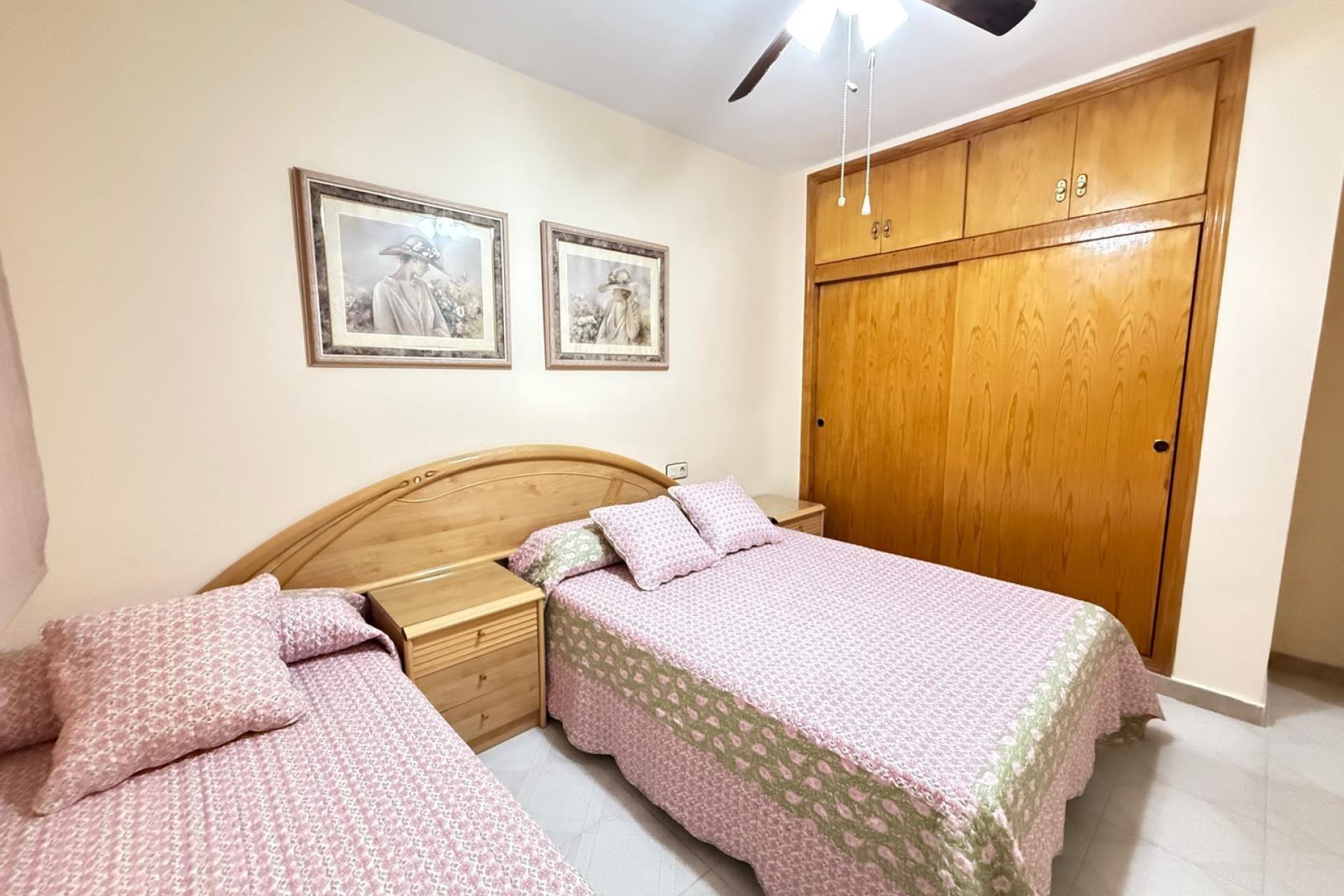 Resale - Apartment - Torrevieja - Playa del cura