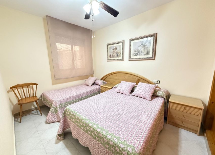 Resale - Apartment - Torrevieja - Playa del cura
