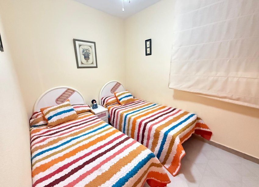 Resale - Apartment - Torrevieja - Playa del cura