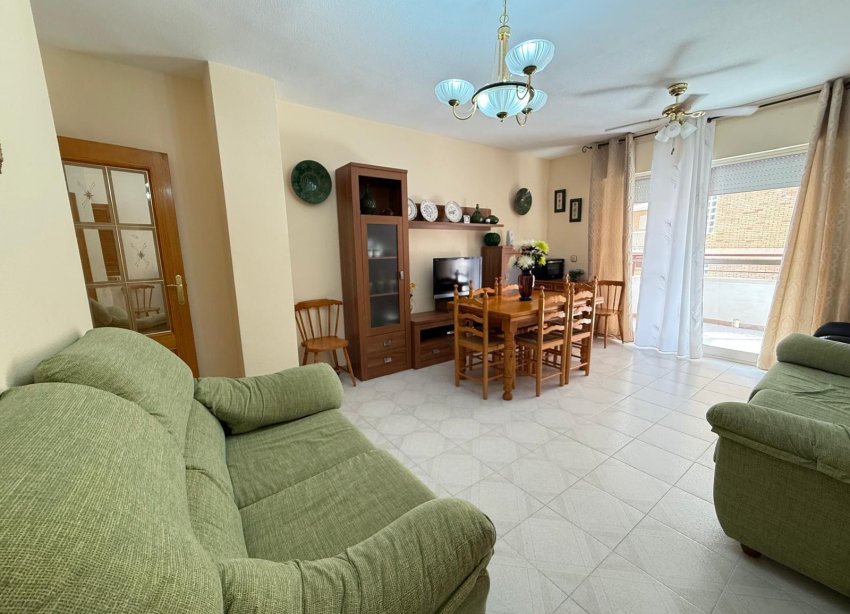 Resale - Apartment - Torrevieja - Playa del cura