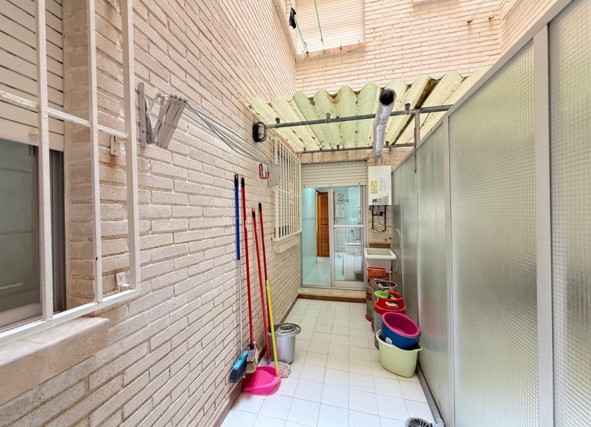 Resale - Apartment - Torrevieja - Playa del cura