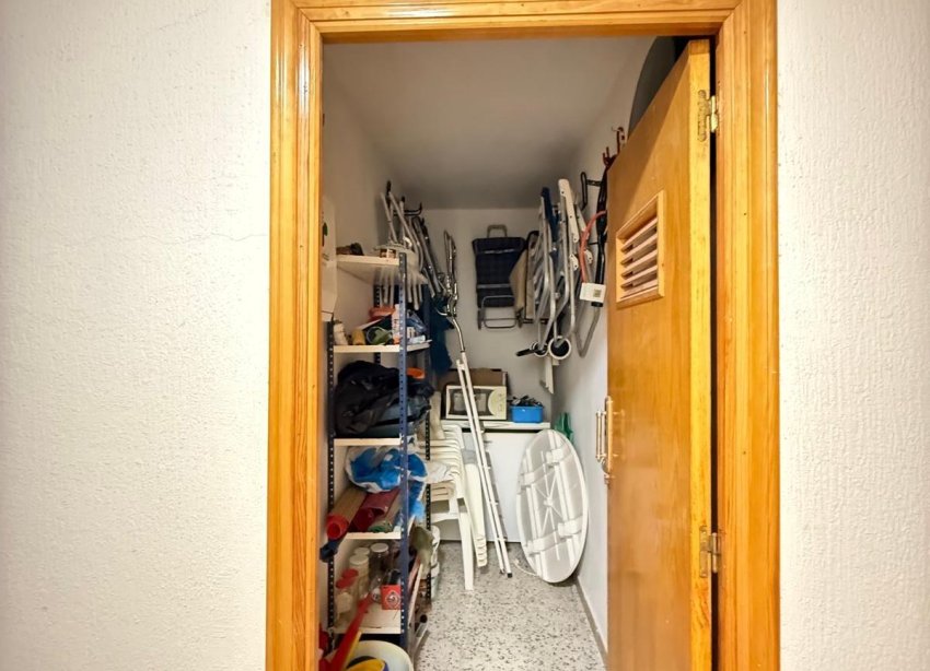 Resale - Apartment - Torrevieja - Playa del cura