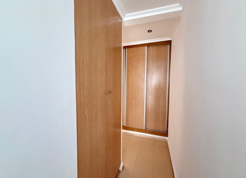 Resale - Apartment - Torrevieja - Playa del cura