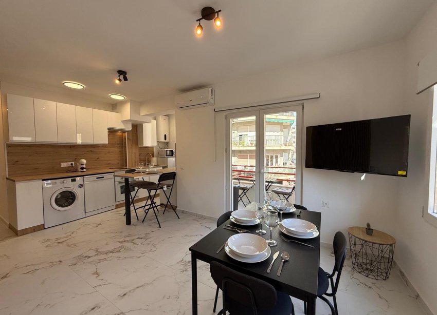 Resale - Apartment - Torrevieja - Playa del cura