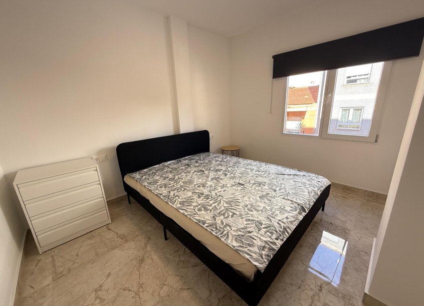 Resale - Apartment - Torrevieja - Playa del cura