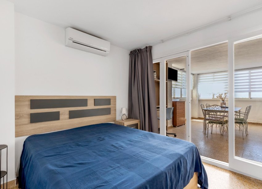 Resale - Apartment - Torrevieja - Playa del cura