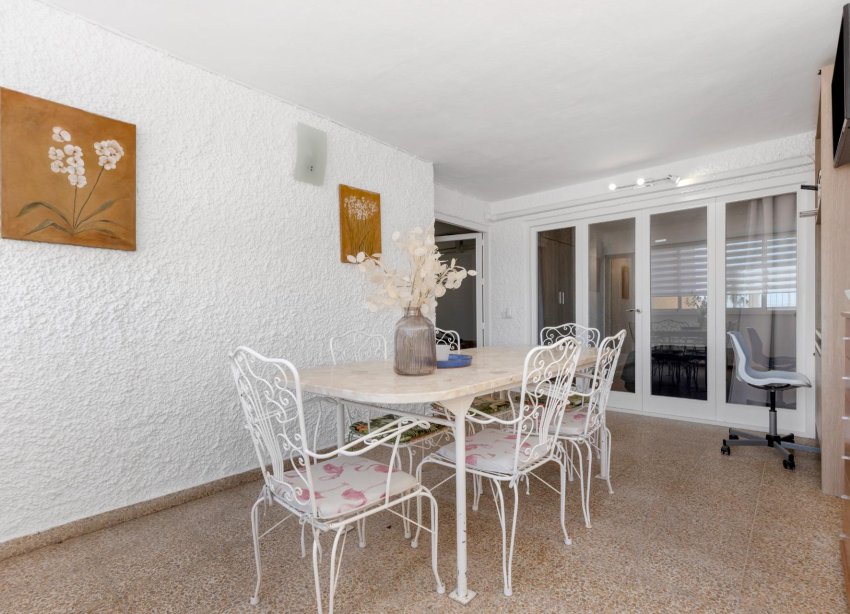 Resale - Apartment - Torrevieja - Playa del cura
