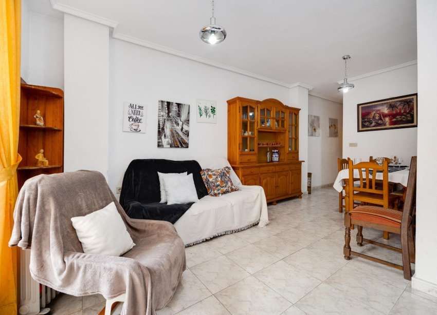 Resale - Apartment - Torrevieja - Playa del cura
