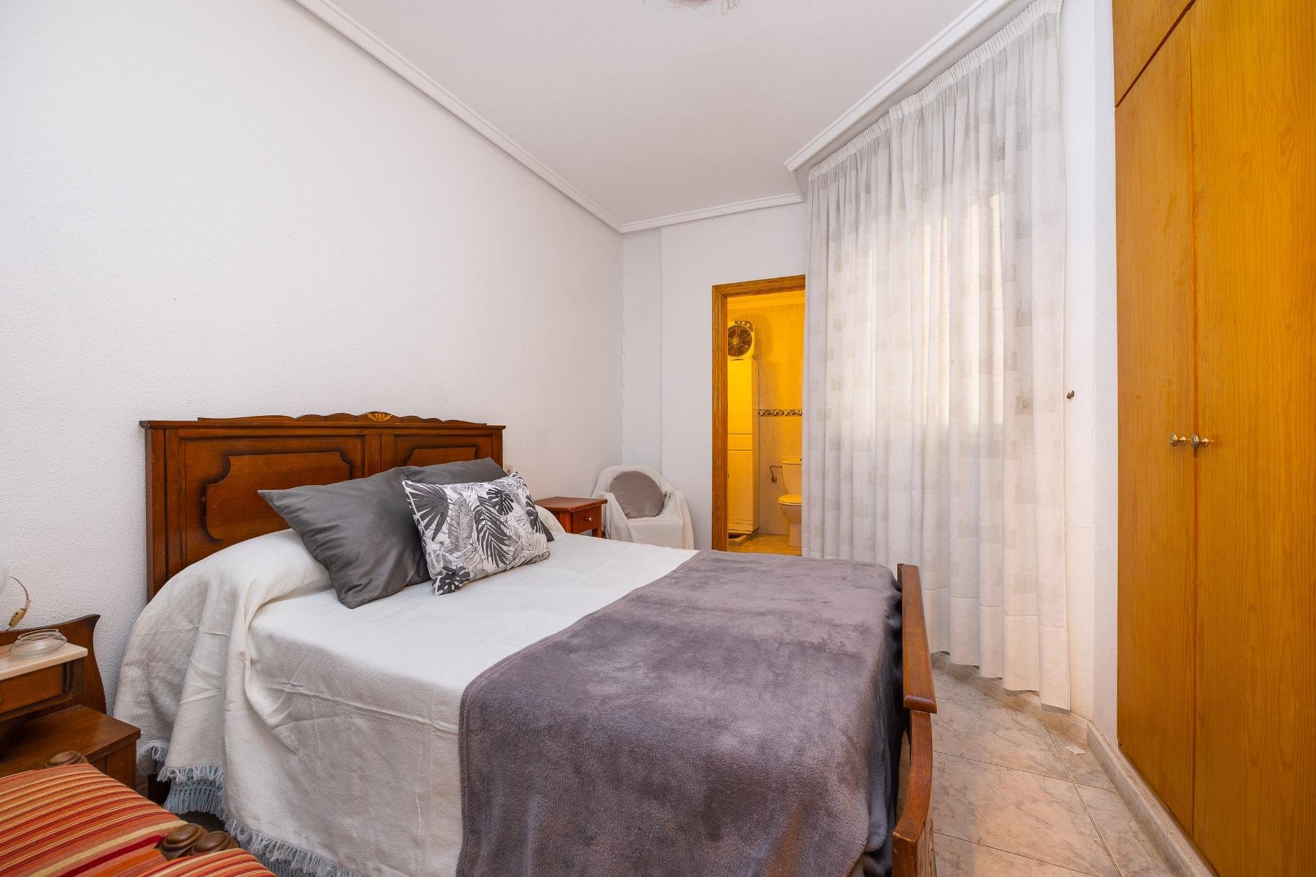 Resale - Apartment - Torrevieja - Playa del cura