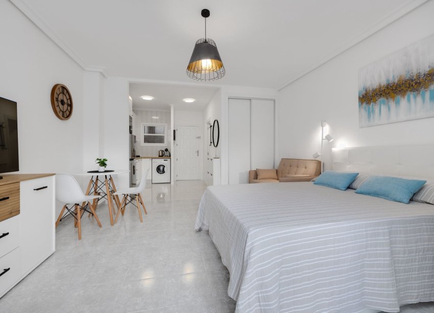 Resale - Apartment - Torrevieja - Playa del Cura