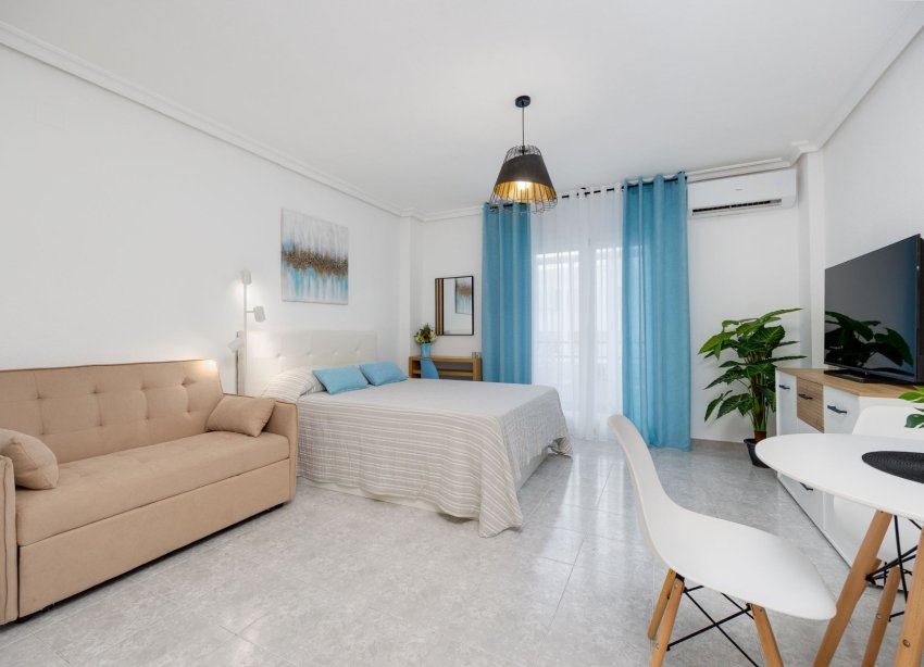 Resale - Apartment - Torrevieja - Playa del Cura