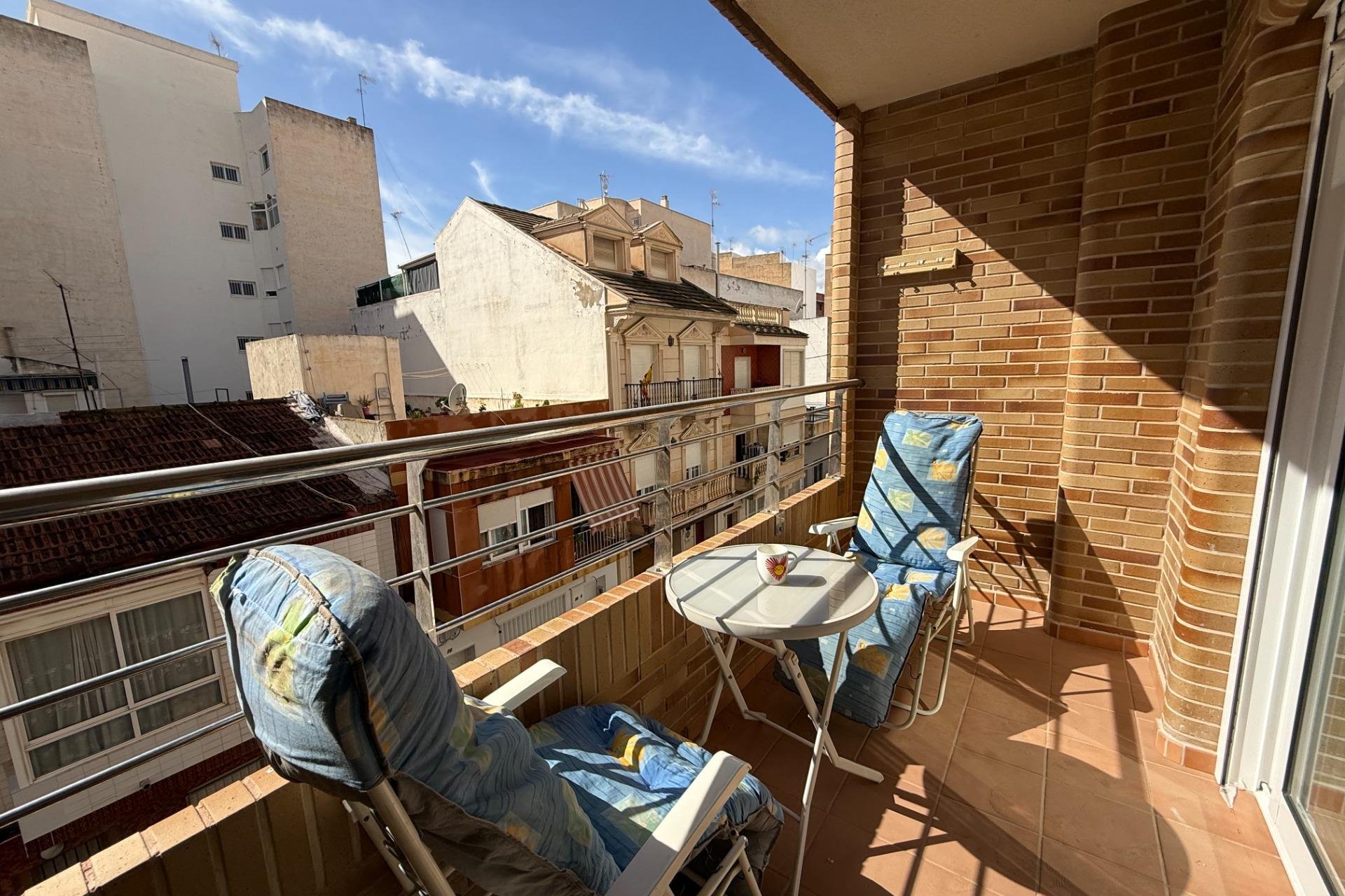 Resale - Apartment - Torrevieja - Playa del cura