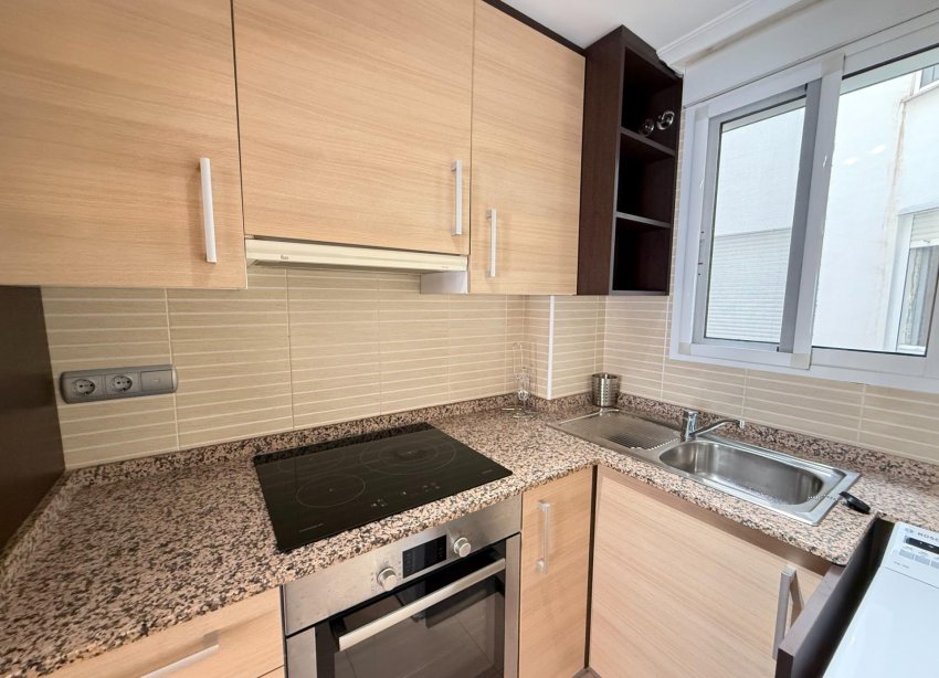 Resale - Apartment - Torrevieja - Playa del cura