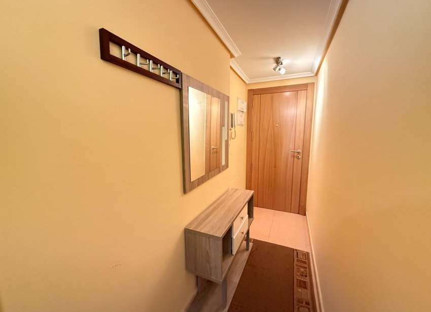 Resale - Apartment - Torrevieja - Playa del cura