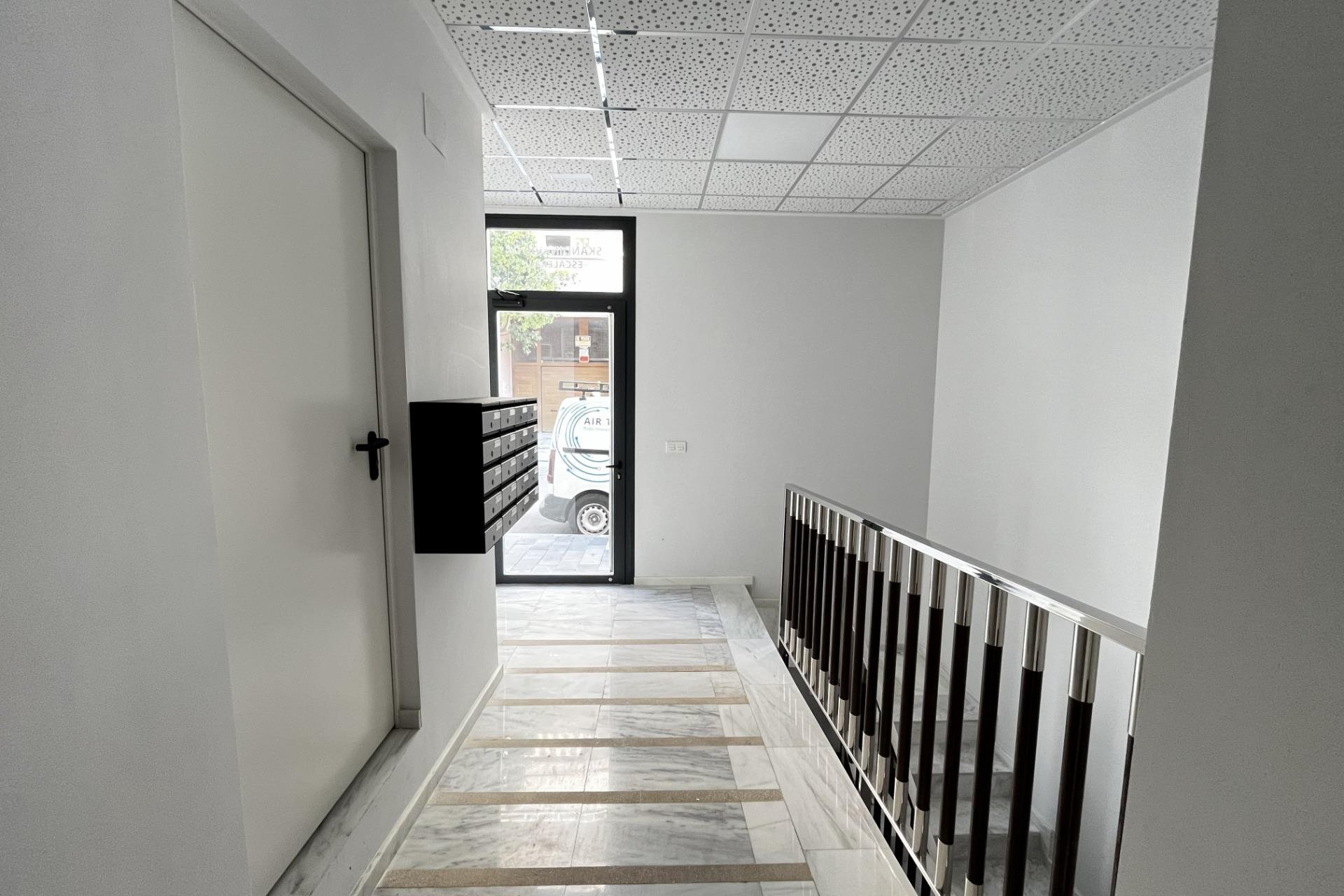 Resale - Apartment - Torrevieja - Playa del cura