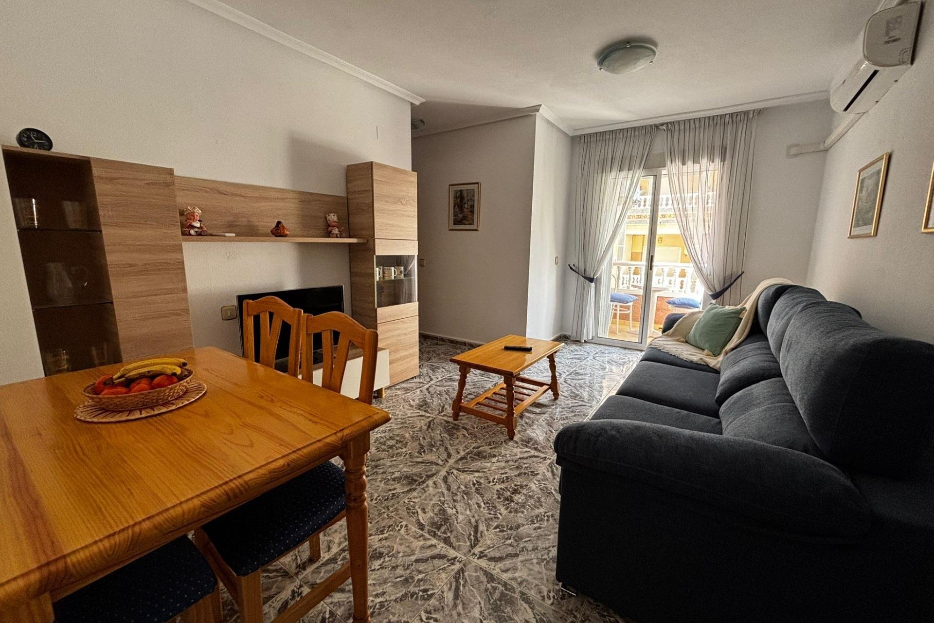 Resale - Apartment - Torrevieja - Playa del cura