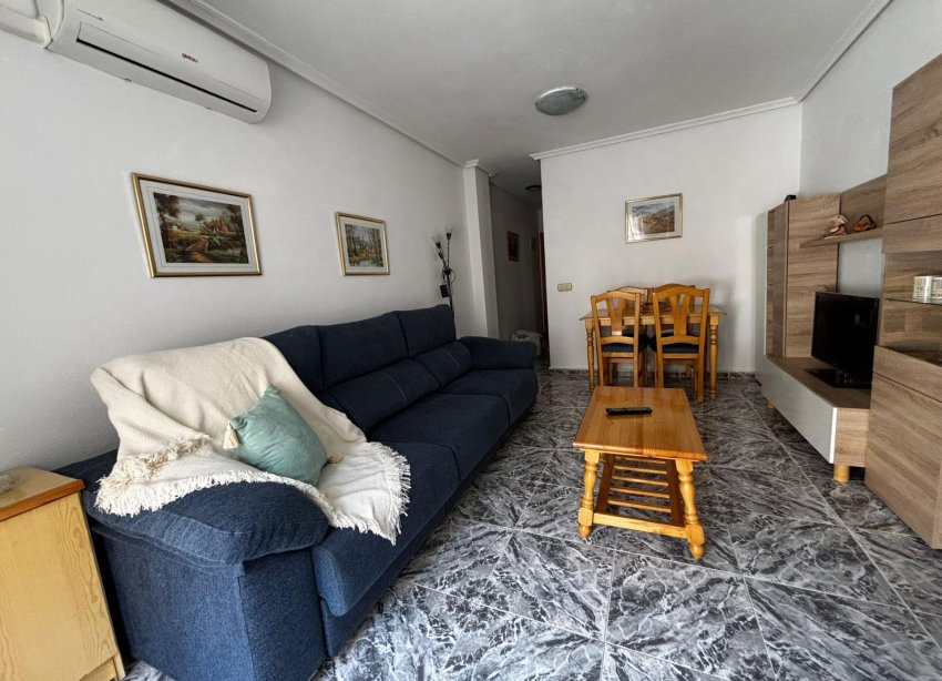 Resale - Apartment - Torrevieja - Playa del cura