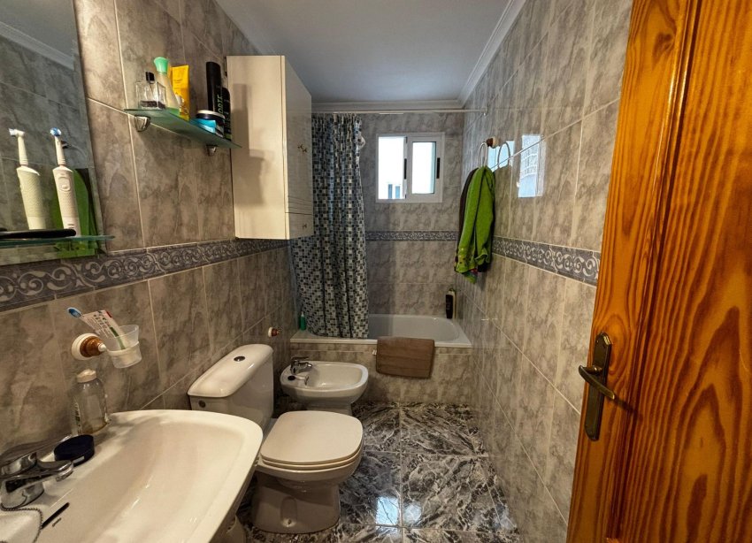 Resale - Apartment - Torrevieja - Playa del cura