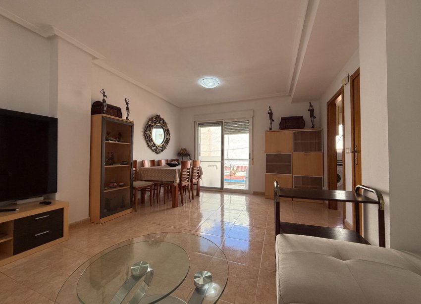 Resale - Apartment - Torrevieja - Playa del cura