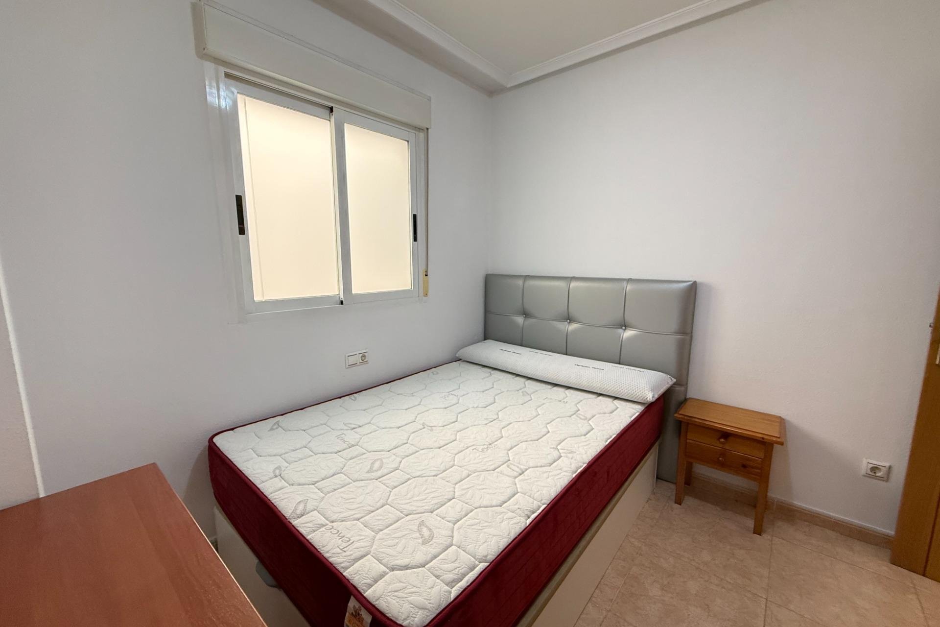 Resale - Apartment - Torrevieja - Playa del cura