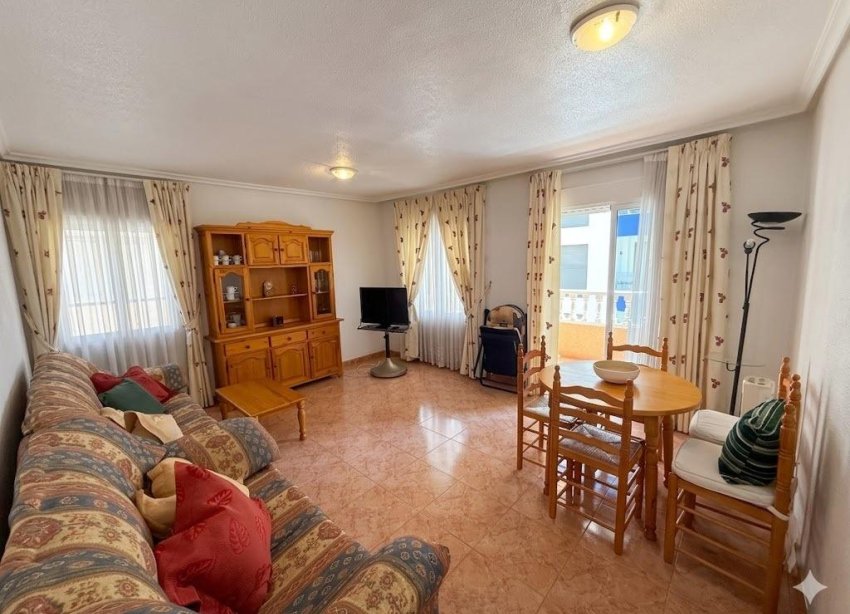 Resale - Apartment - Torrevieja - Playa del cura
