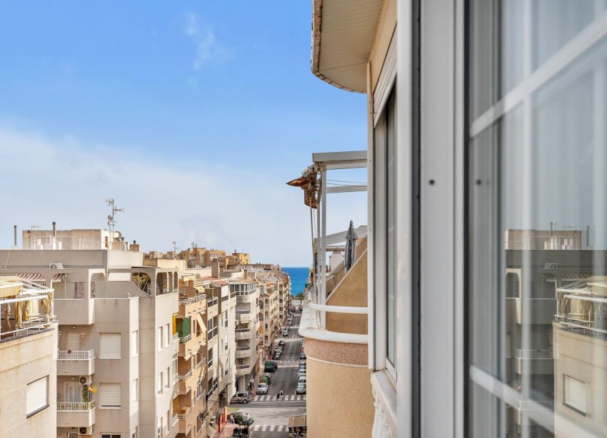 Resale - Apartment - Torrevieja - Playa del cura