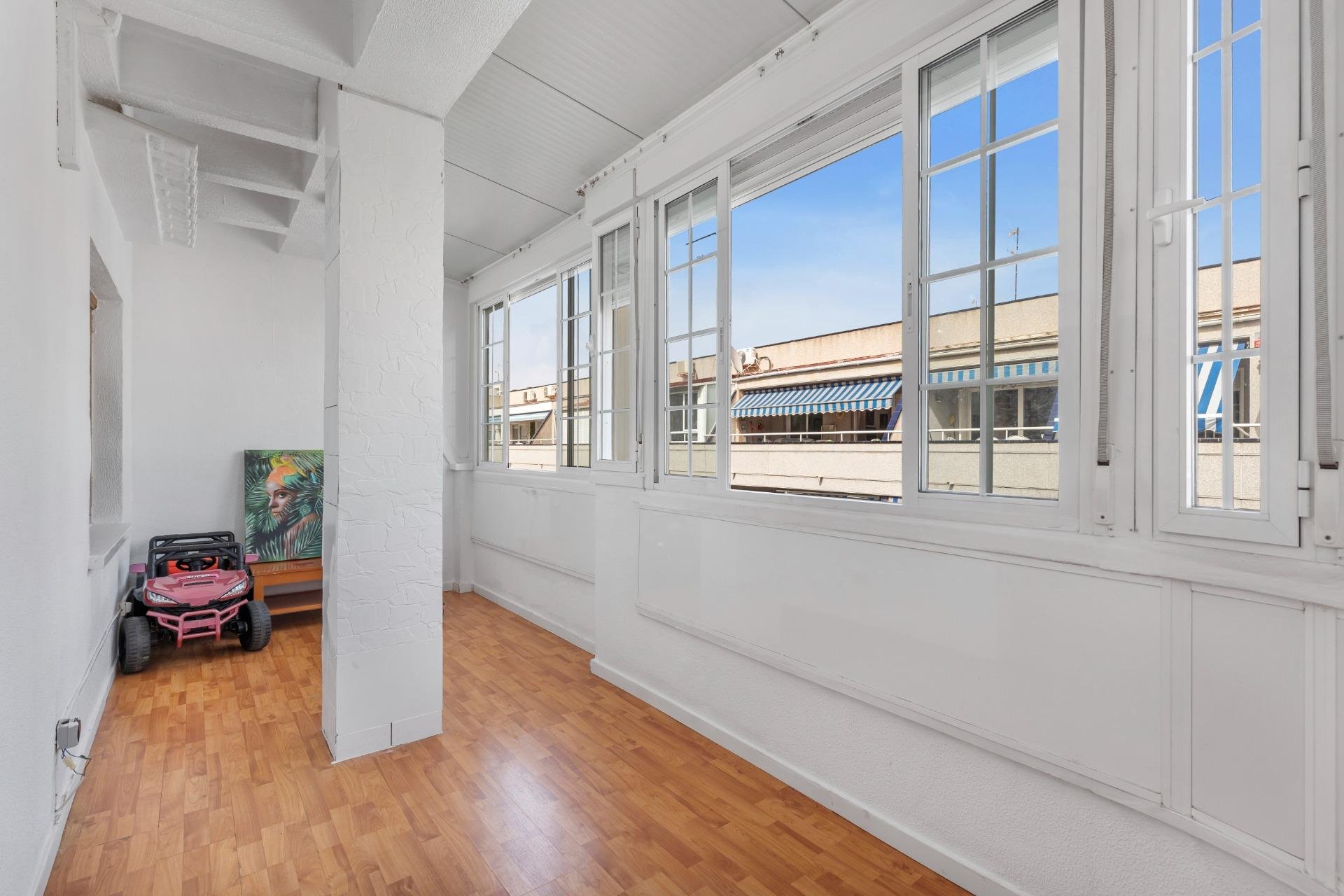 Resale - Apartment - Torrevieja - Playa del cura