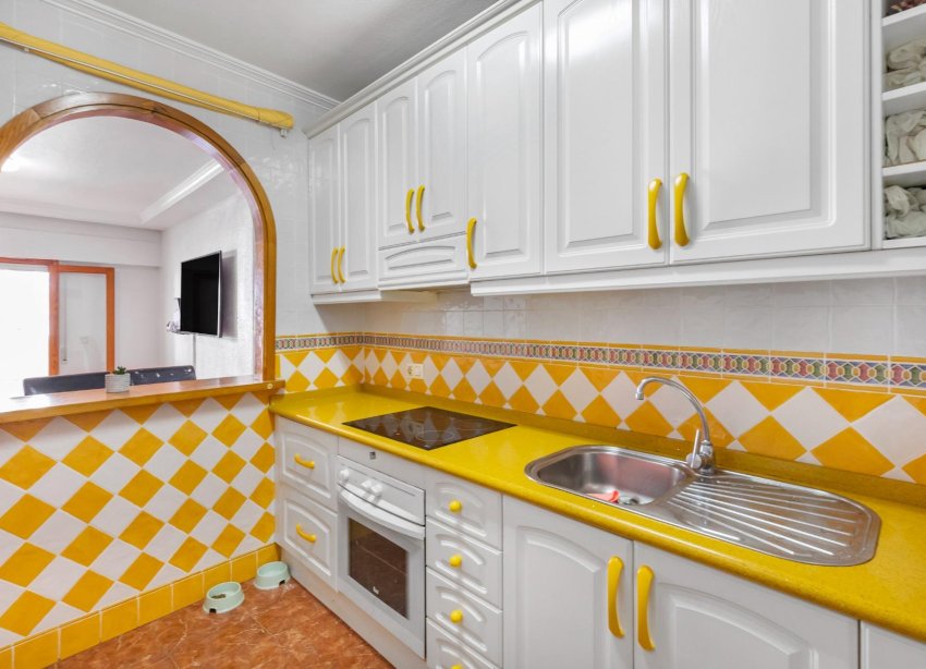 Resale - Apartment - Torrevieja - Playa del cura