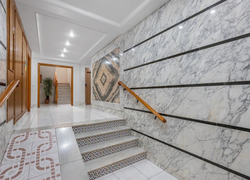 Resale - Apartment - Torrevieja - Playa del cura