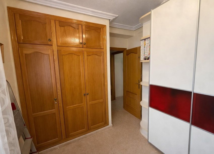 Resale - Apartment - Torrevieja - Playa del cura