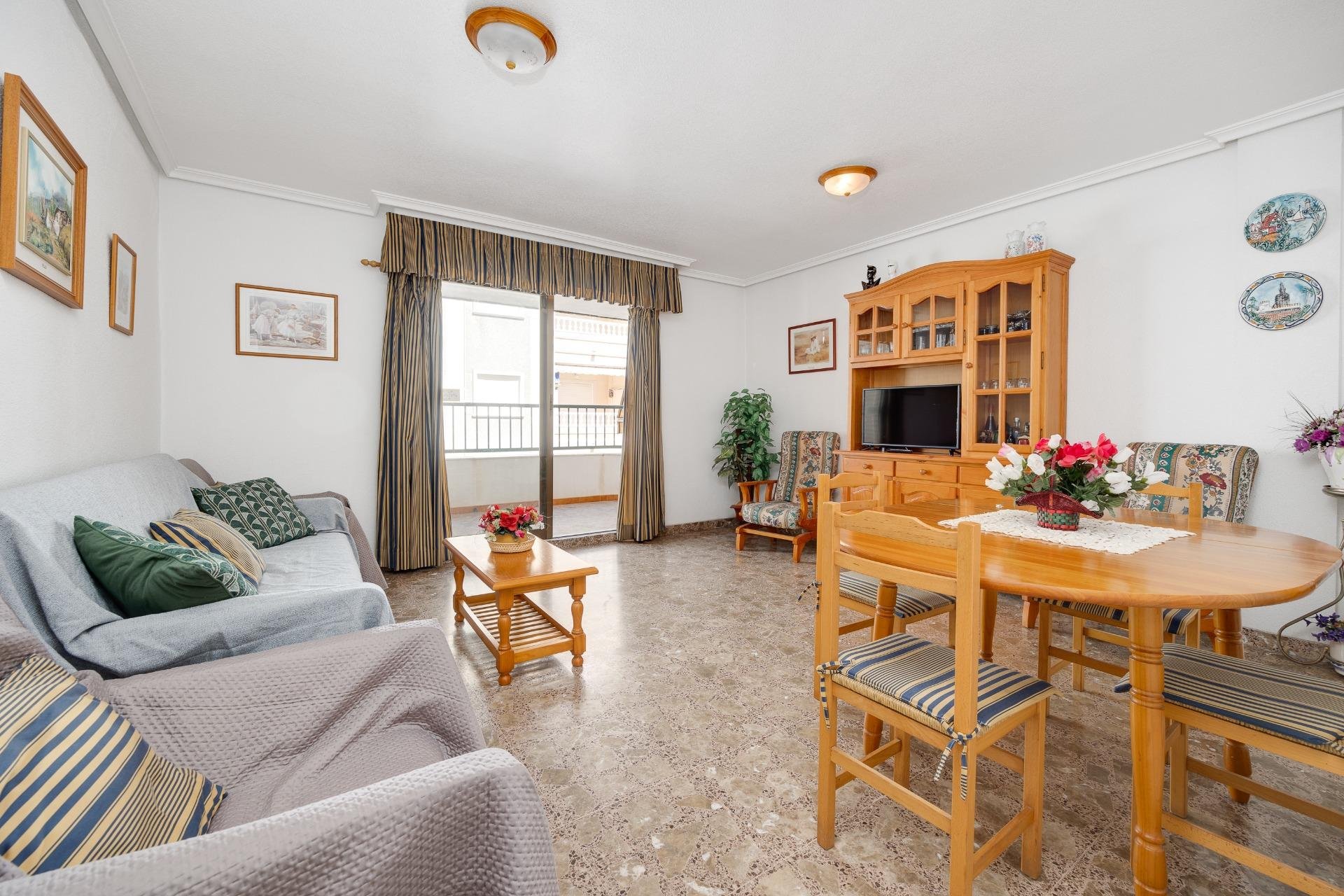 Resale - Apartment - Torrevieja - Playa del cura