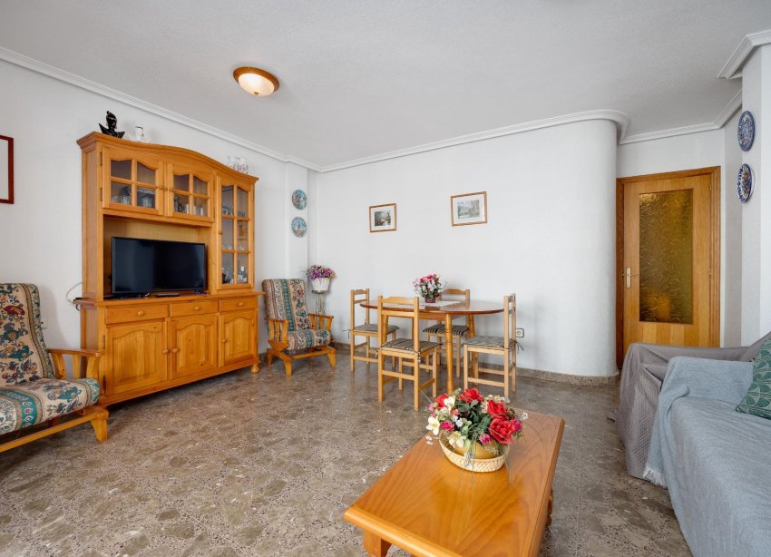 Resale - Apartment - Torrevieja - Playa del cura
