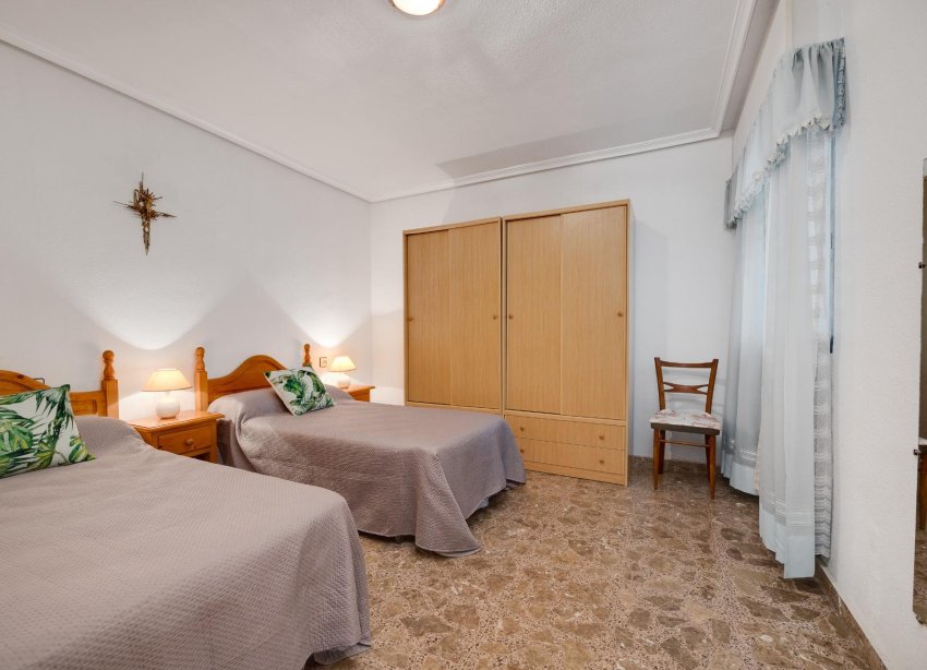 Resale - Apartment - Torrevieja - Playa del cura