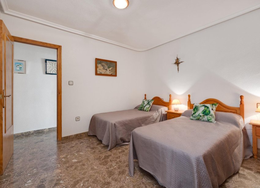 Resale - Apartment - Torrevieja - Playa del cura