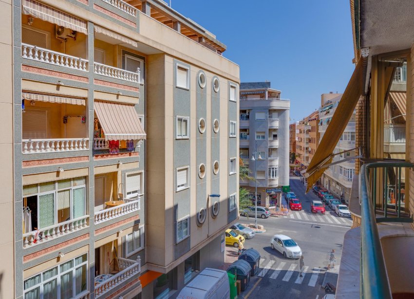 Resale - Apartment - Torrevieja - Playa del cura