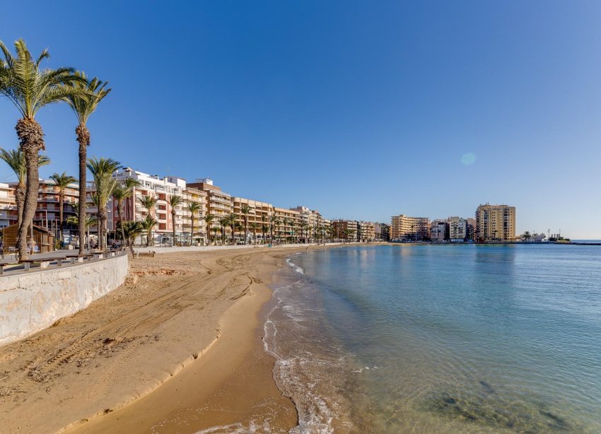 Resale - Apartment - Torrevieja - Playa del cura
