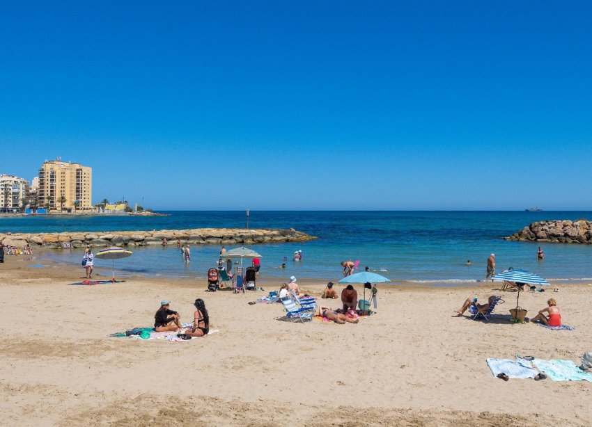 Resale - Apartment - Torrevieja - Playa del cura