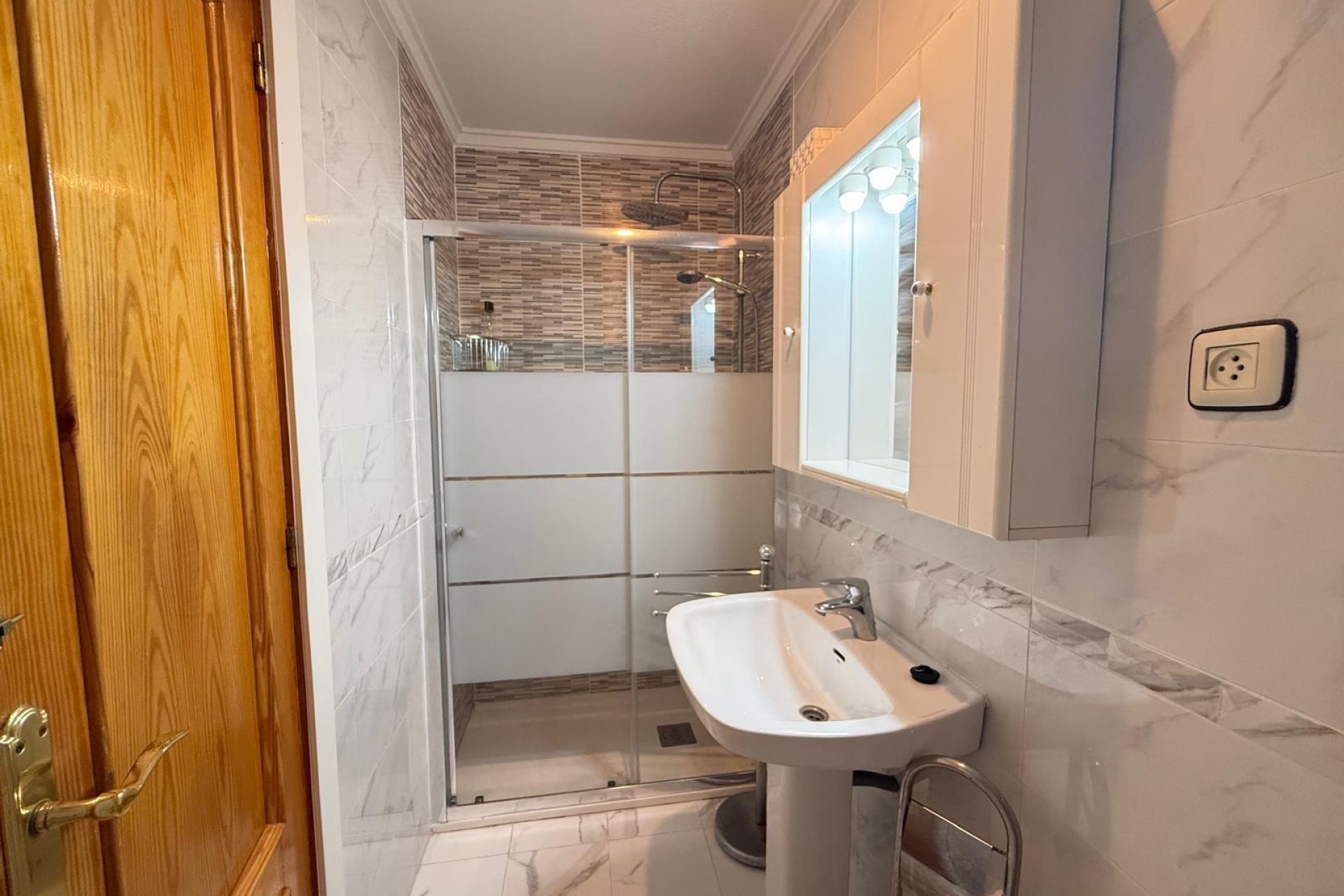 Resale - Apartment - Torrevieja - Playa del cura