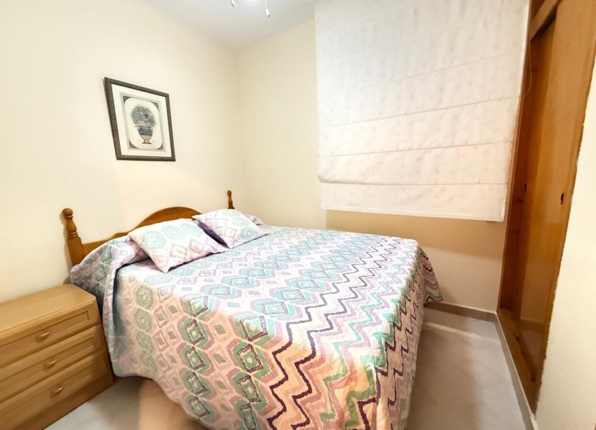 Resale - Apartment - Torrevieja - Playa del cura