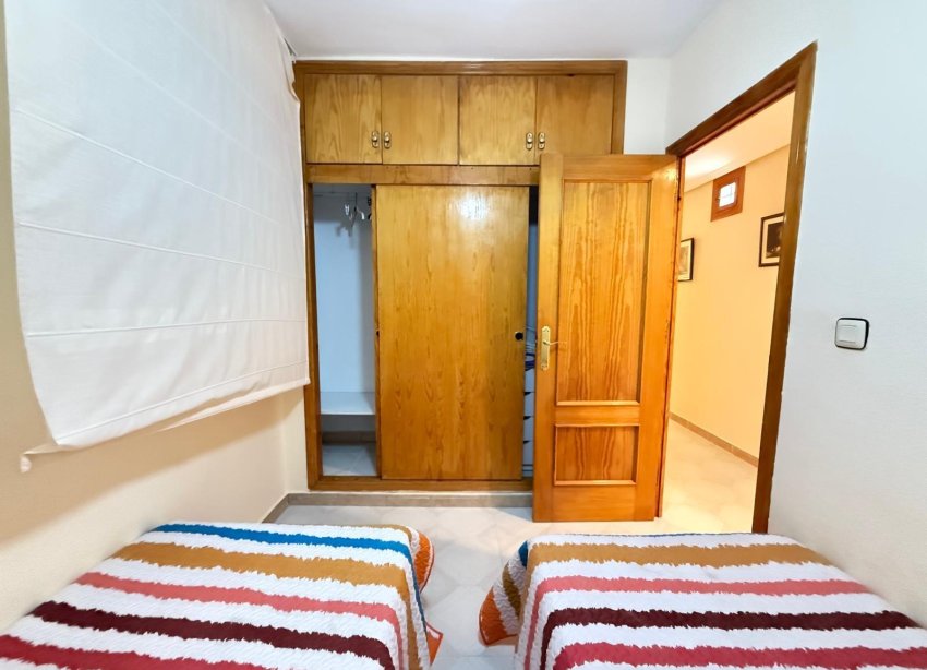 Resale - Apartment - Torrevieja - Playa del cura