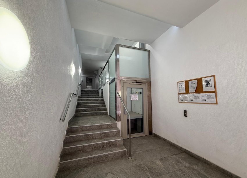 Resale - Apartment - Torrevieja - Playa del cura