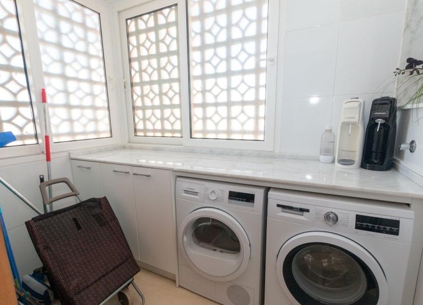 Resale - Apartment - Torrevieja - Playa Del Cura