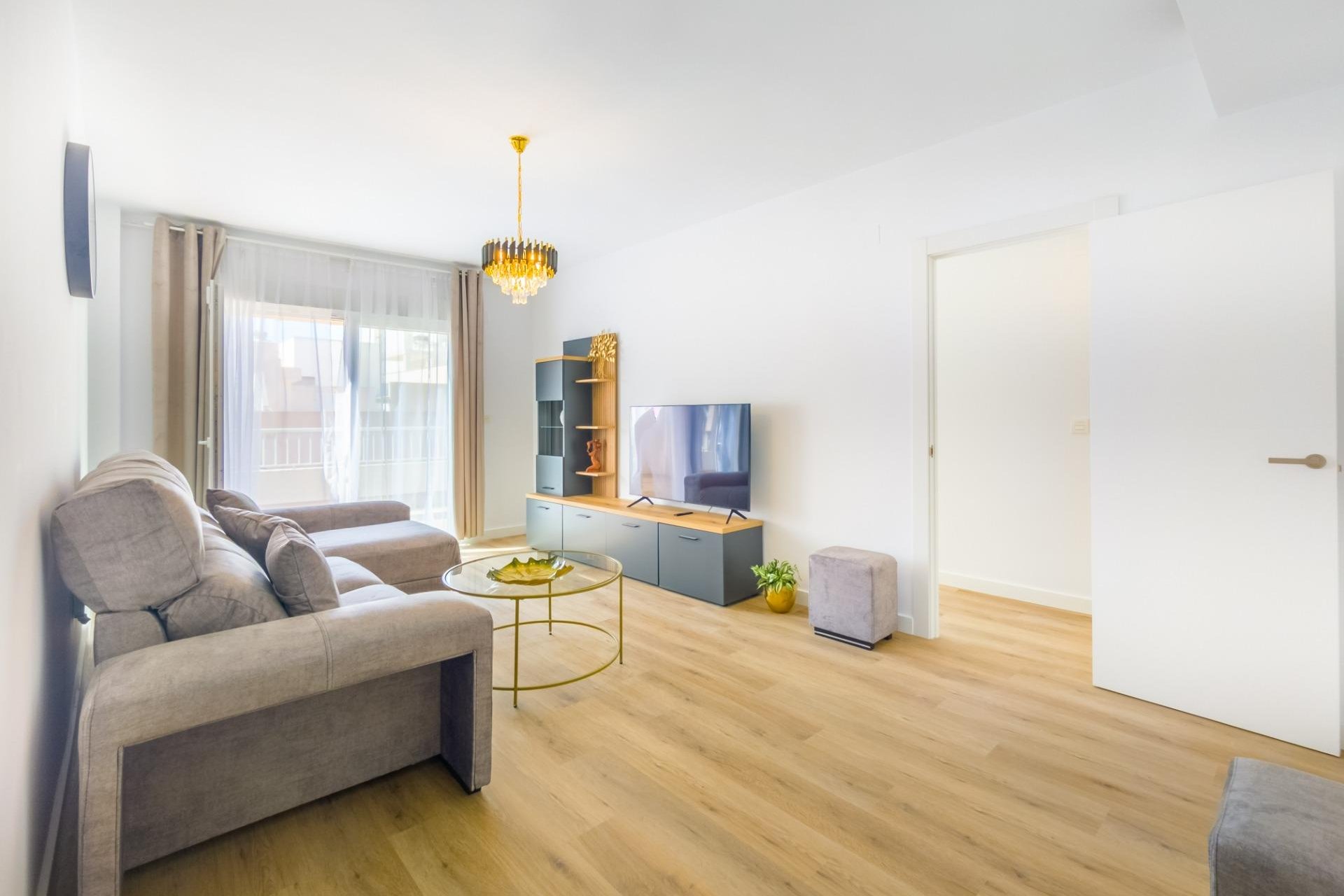 Resale - Apartment - Torrevieja - Playa del cura
