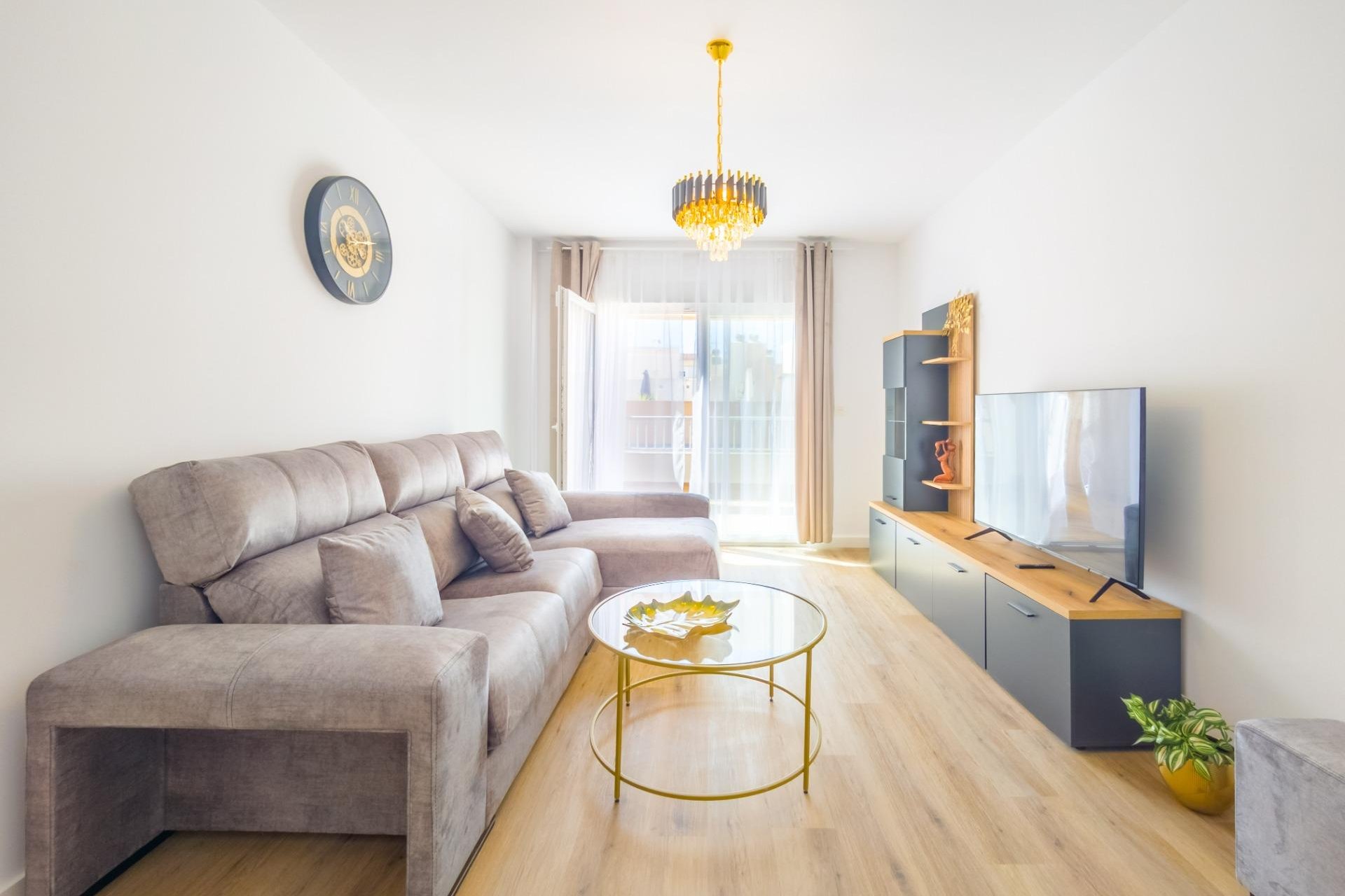 Resale - Apartment - Torrevieja - Playa del cura