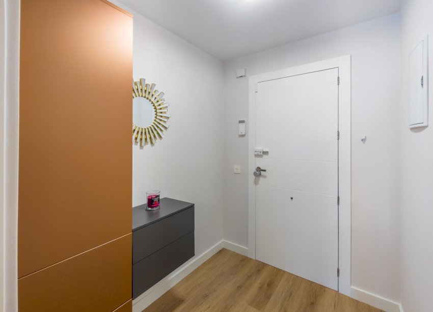 Resale - Apartment - Torrevieja - Playa del cura